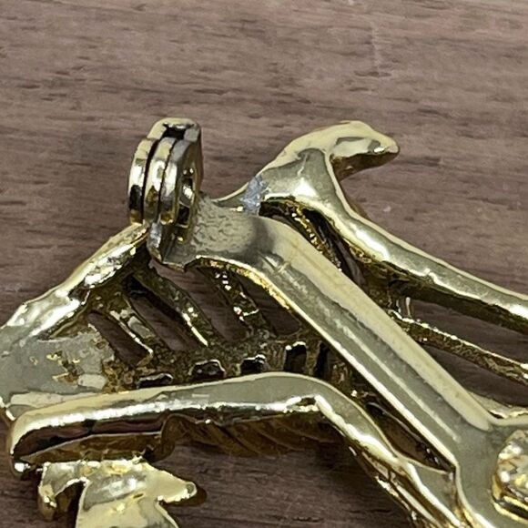 Signed Gerry’s Airedale Terrier Gold tone Emerald Green Eyes Pin Brooch - Picture 7 of 8